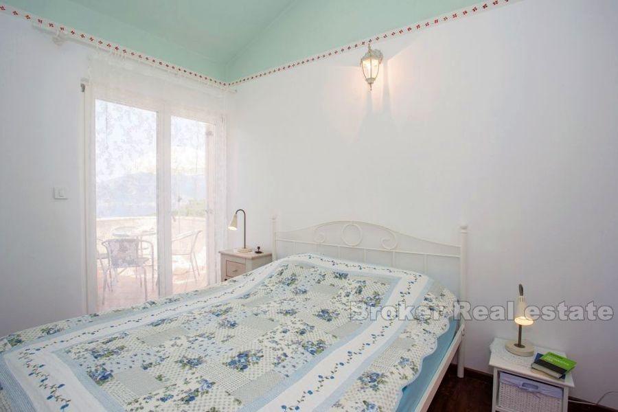 Øya Krk, hus i et rolig sted