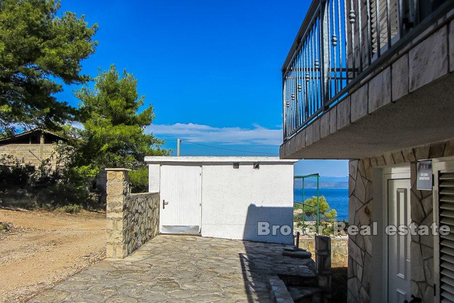 Île de Solta, maison individuelle de deux étages