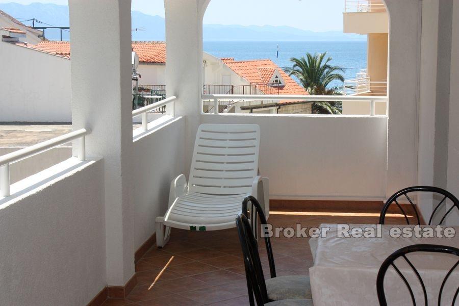 Makarska, Drvenik, charming apartment house with sea view