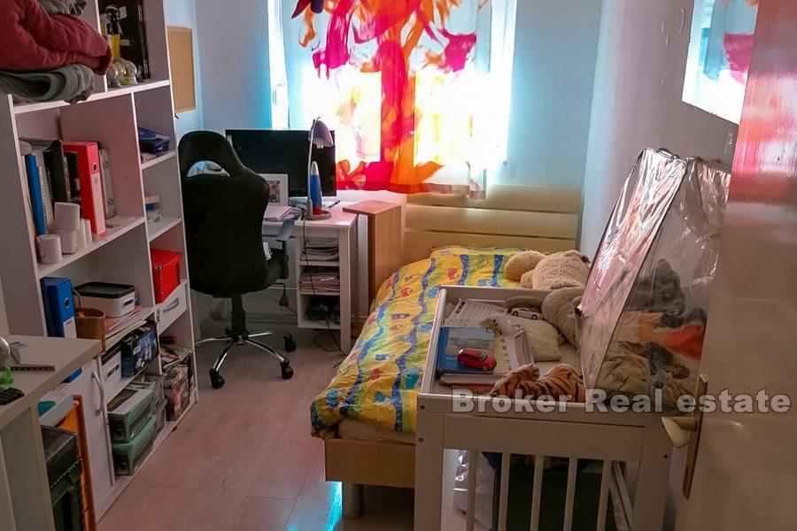 Split, comfortable three bedrooms apartment