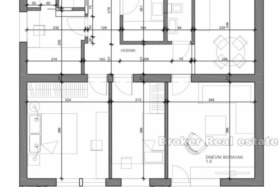 Split, comfortable three bedrooms apartment