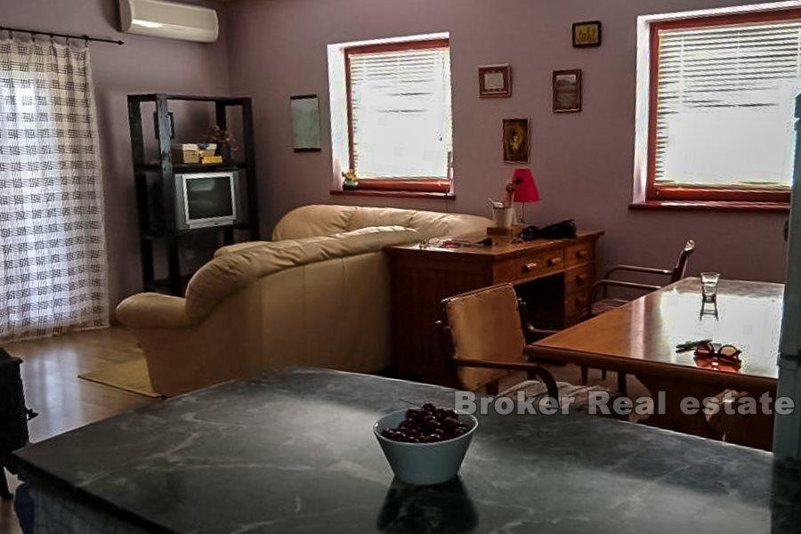 Zadar, Einfamilienhaus mit Meerblick