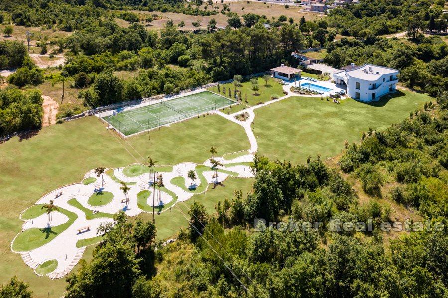 Pula, moderna, bella villa con piscina