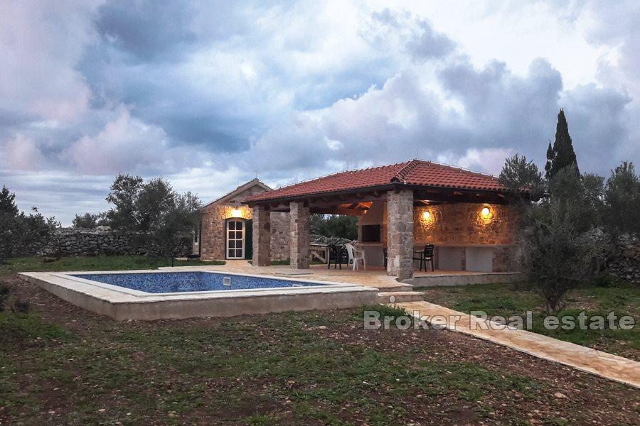 Insel Hvar, renovierte Steinhäuser