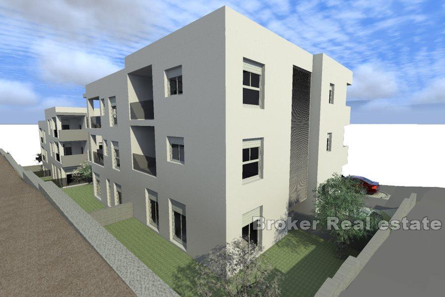 Niedaleko Splitu nowo wybudowane apartamenty z trzema sypialniami