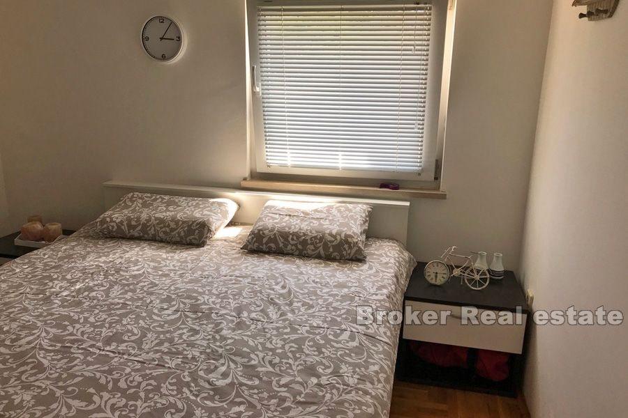 Ile de Brac, appartement moderne avec vue mer