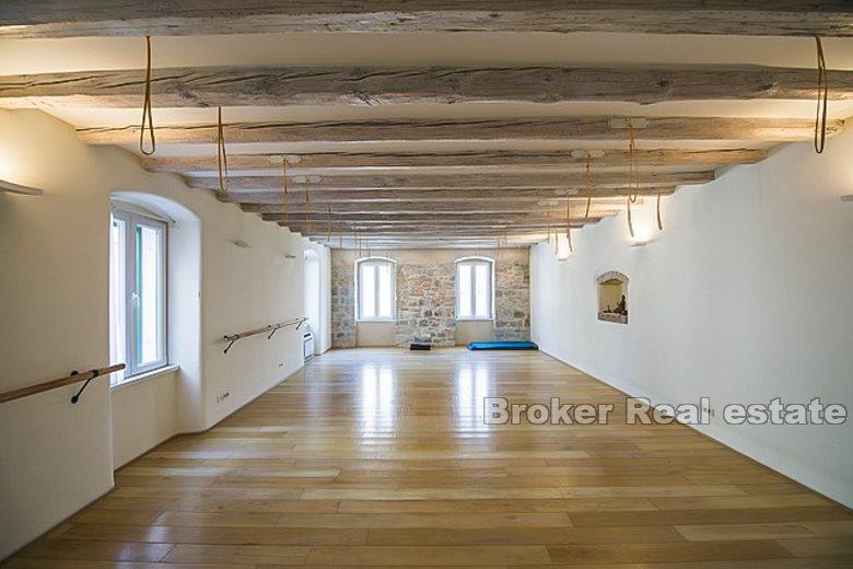Split Center - Ein einzigartiges Grundstück von 83 m2