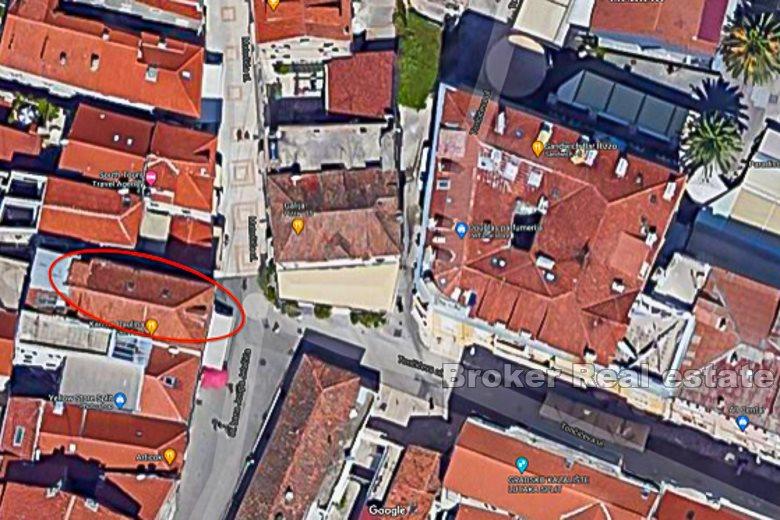 Split Center - Ein einzigartiges Grundstück von 83 m2