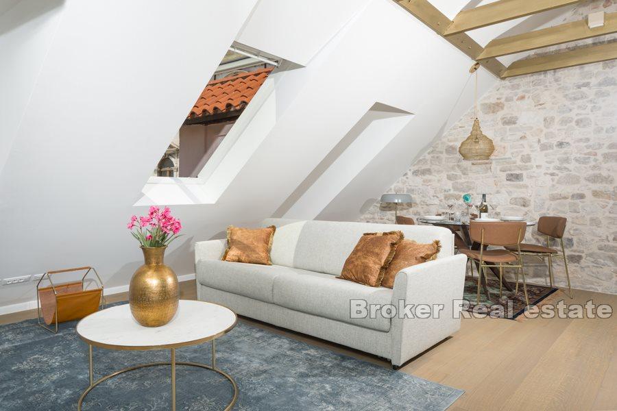 Split, Centar - Luksuzan jednosoban stan u Palači