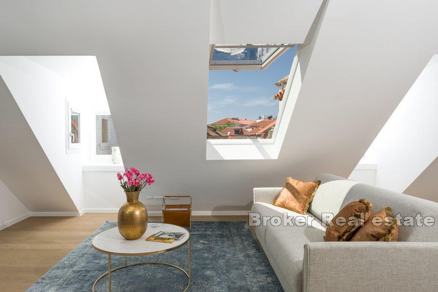 Split, Centar - Luksuzan jednosoban stan u Palači