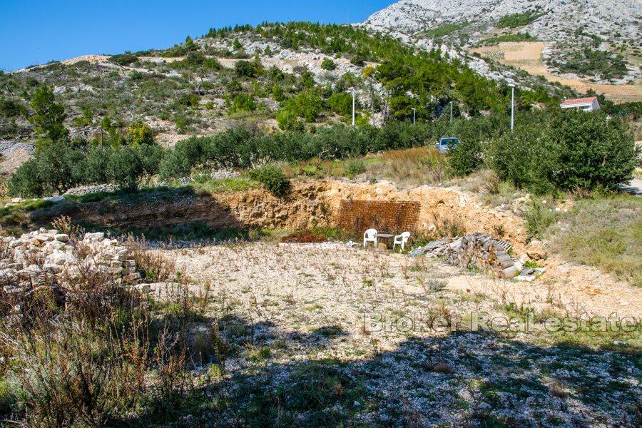 Island of Hvar - Building land of regular shape