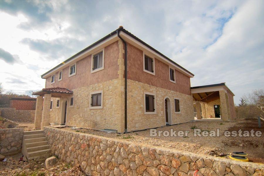 Île de Krk - maison individuelle avec piscine en construction