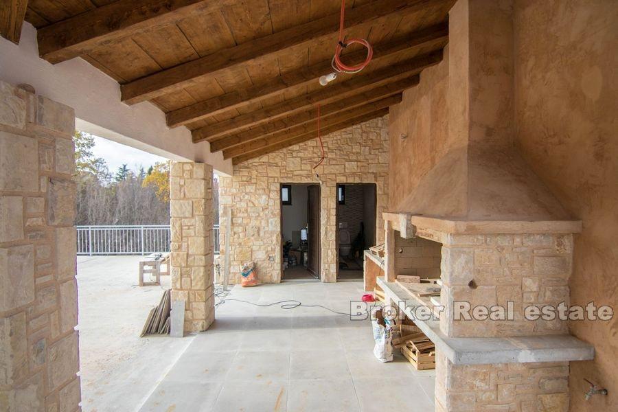 Île de Krk - maison individuelle avec piscine en construction