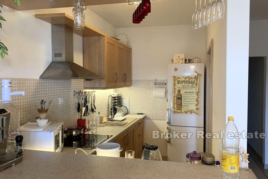 Øya Brac - Tre roms leilighet med havutsikt og basseng