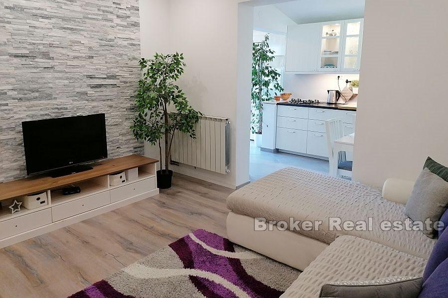 Wyspa Hvar - Dom z apartamentami z widokiem na morze