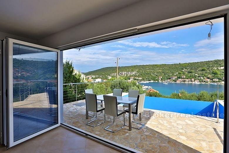 isola di Drvenik Veli, bella e nuova villa