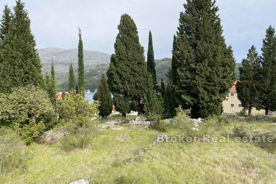 Dubrovnik - Byggnadsland med havsutsikt