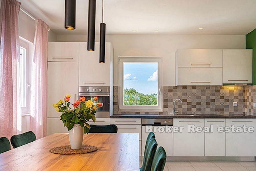 Zadar - Rodinný dům s bazénem