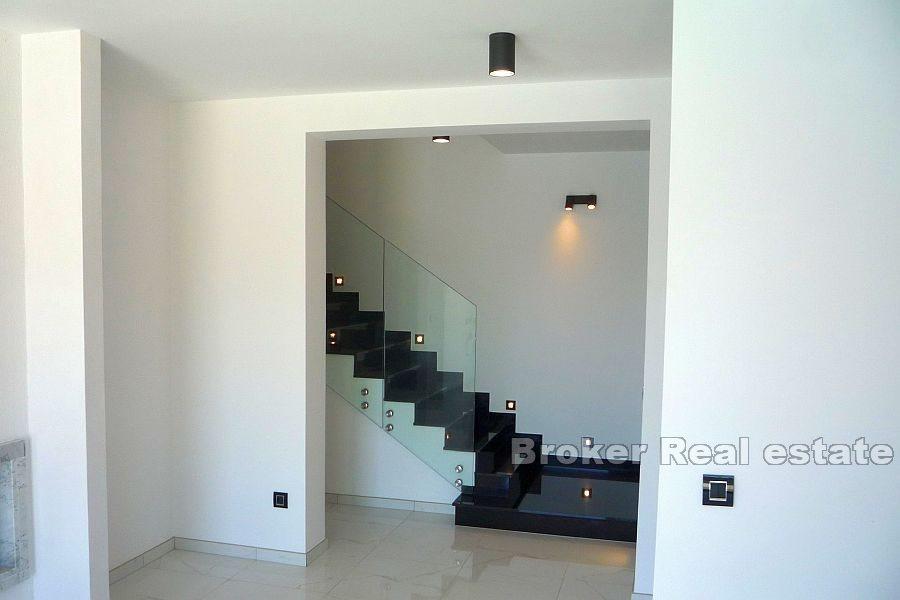 Ostrov Pag - luxusní vily s výhledem na moře, nově postavené