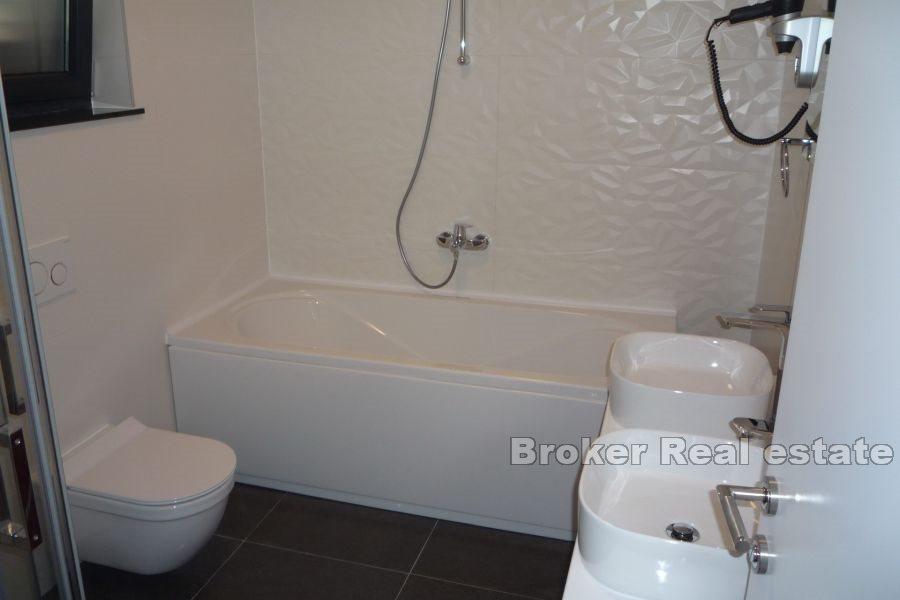 Ostrov Pag - luxusní vily s výhledem na moře, nově postavené