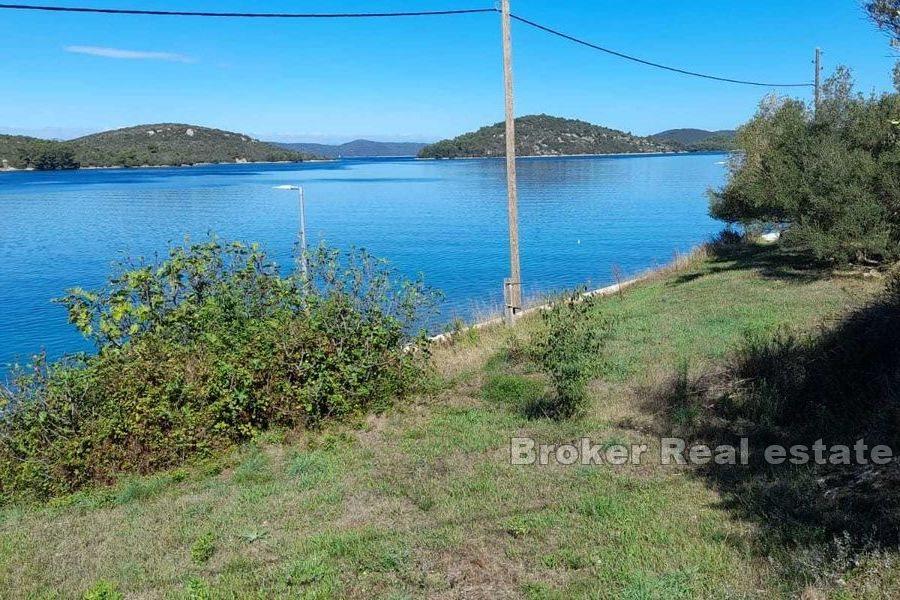 Dugi otok - Terrain à bâtir première rangée à la mer
