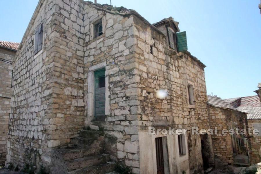 Kastela - Old indigenous stone house