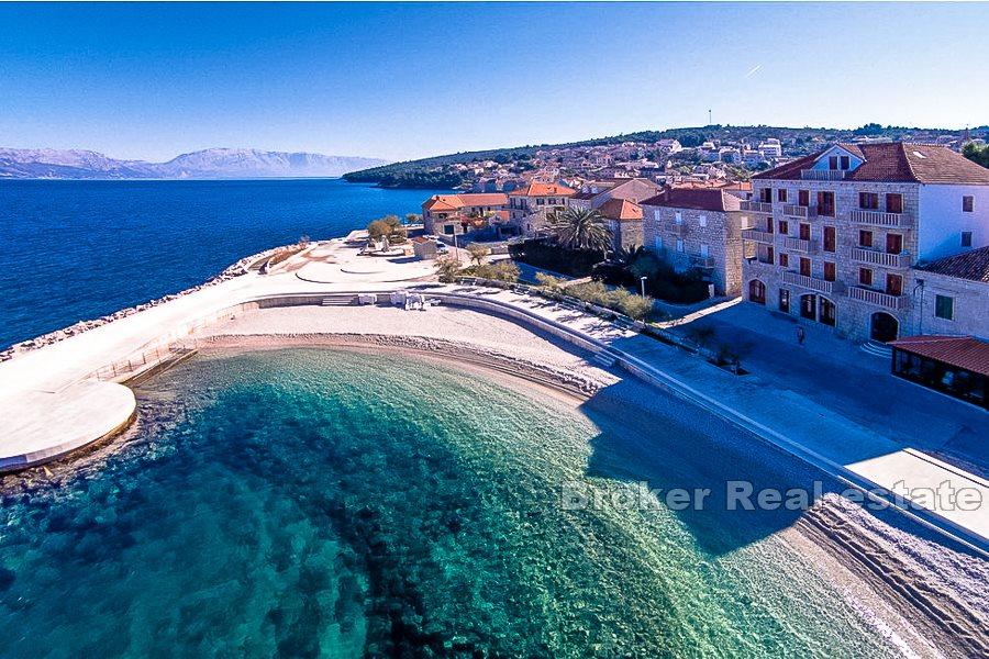 Otok Brač - Apartman u prvom redu do mora