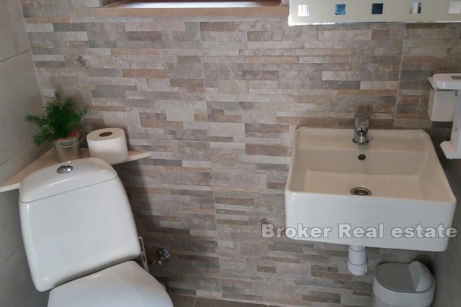 Otok Brač - Apartman u prvom redu do mora