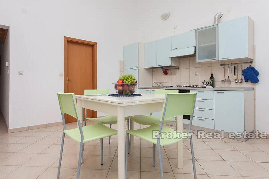 Pula - Appartement avec vue sur la mer