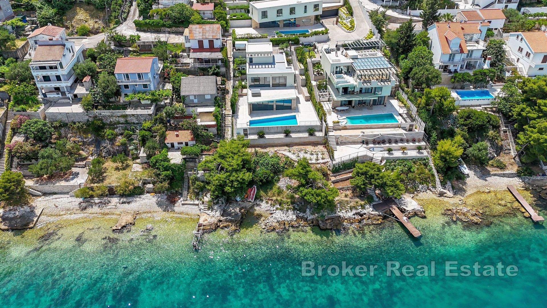 Ön Ciovo - Nybyggd villa med pool