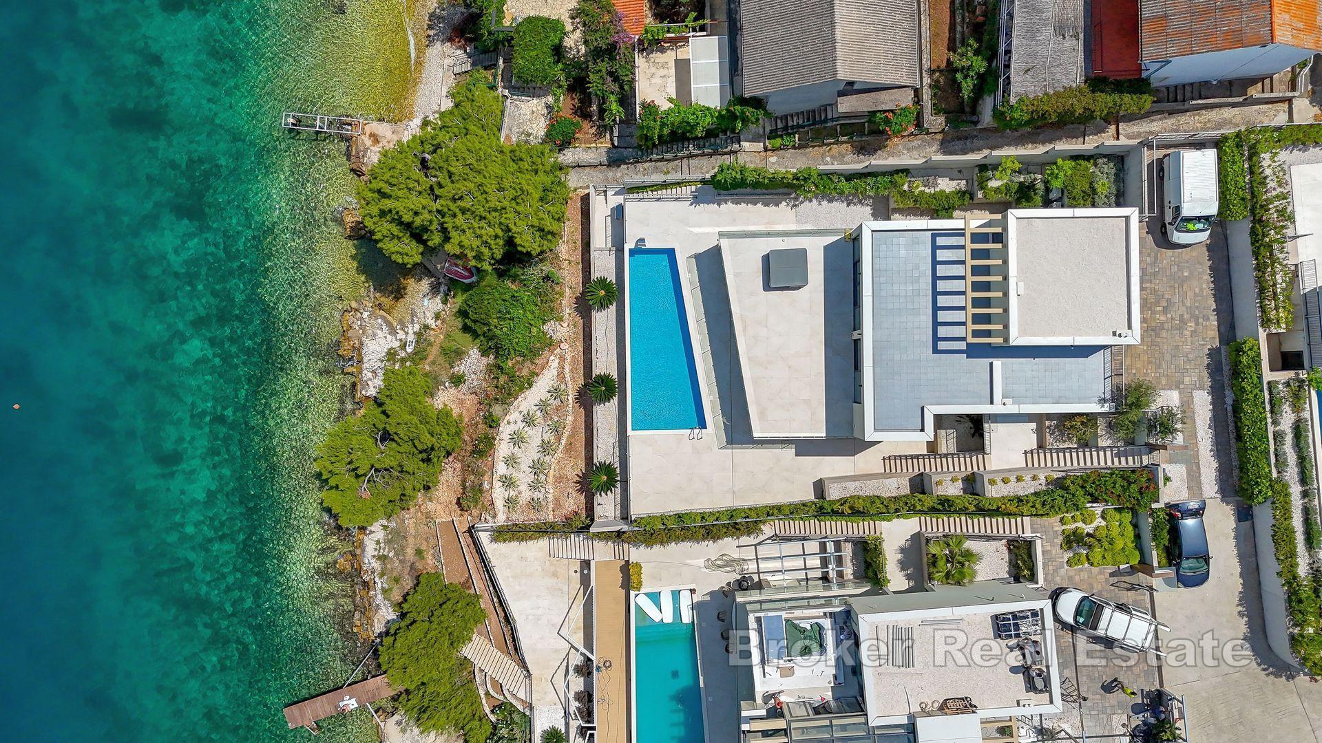 Ön Ciovo - Nybyggd villa med pool