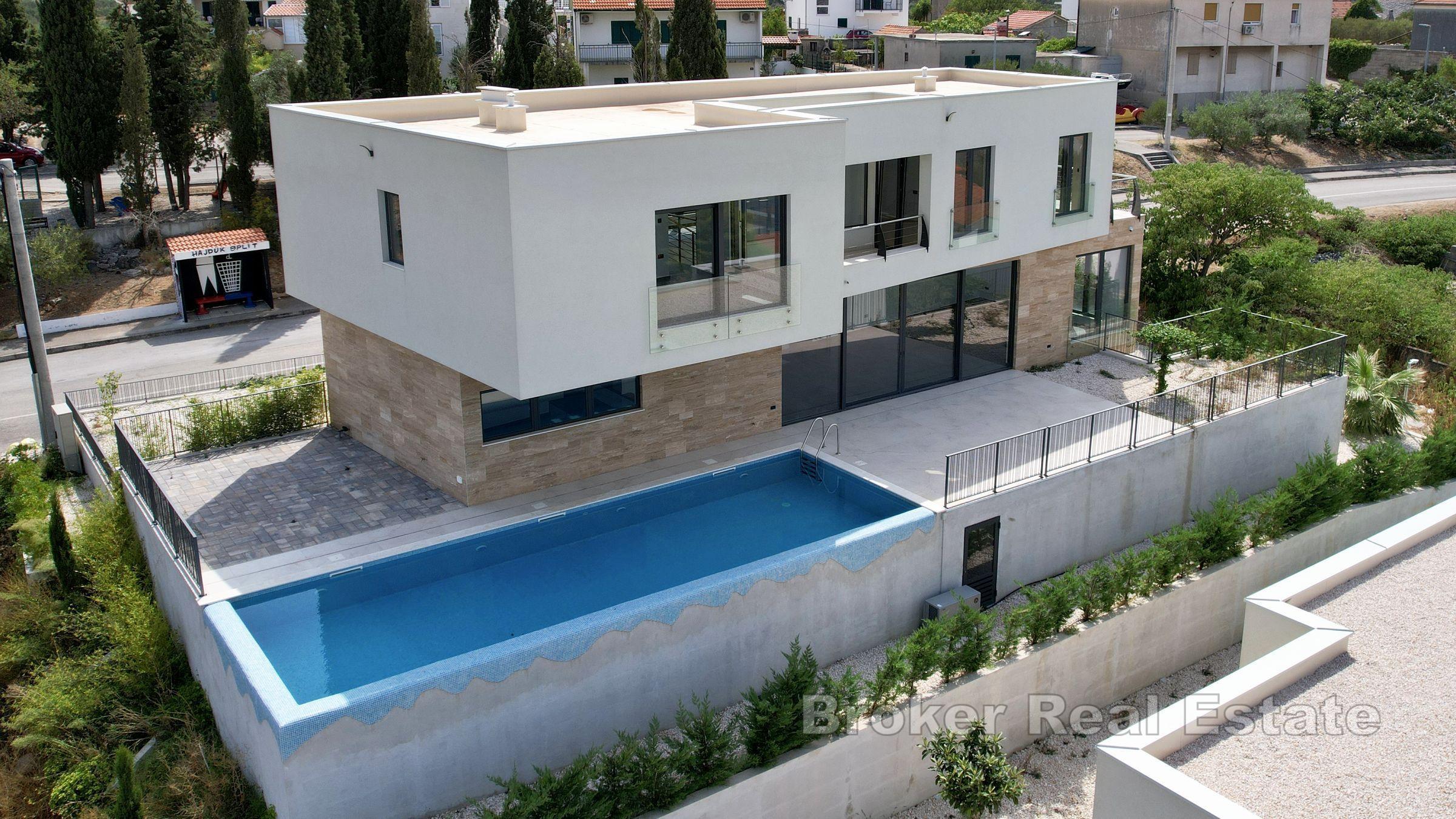 Luksuriøs villa med panoramautsikt over havet