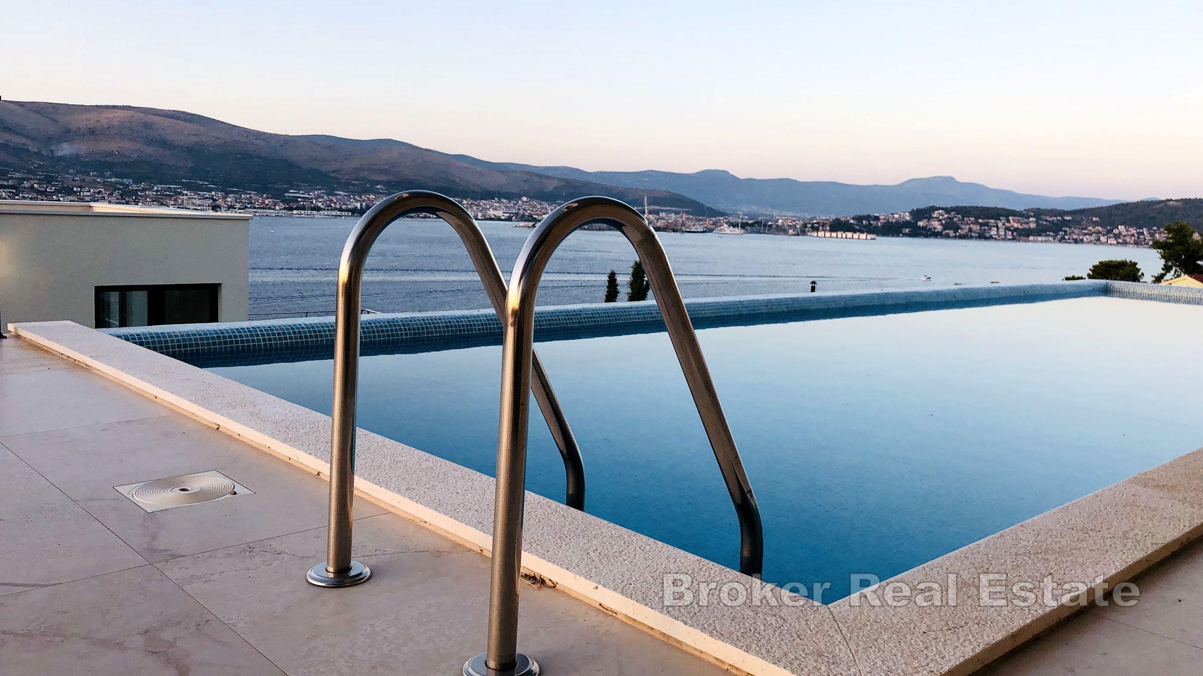 Luksuriøs villa med panoramautsikt over havet
