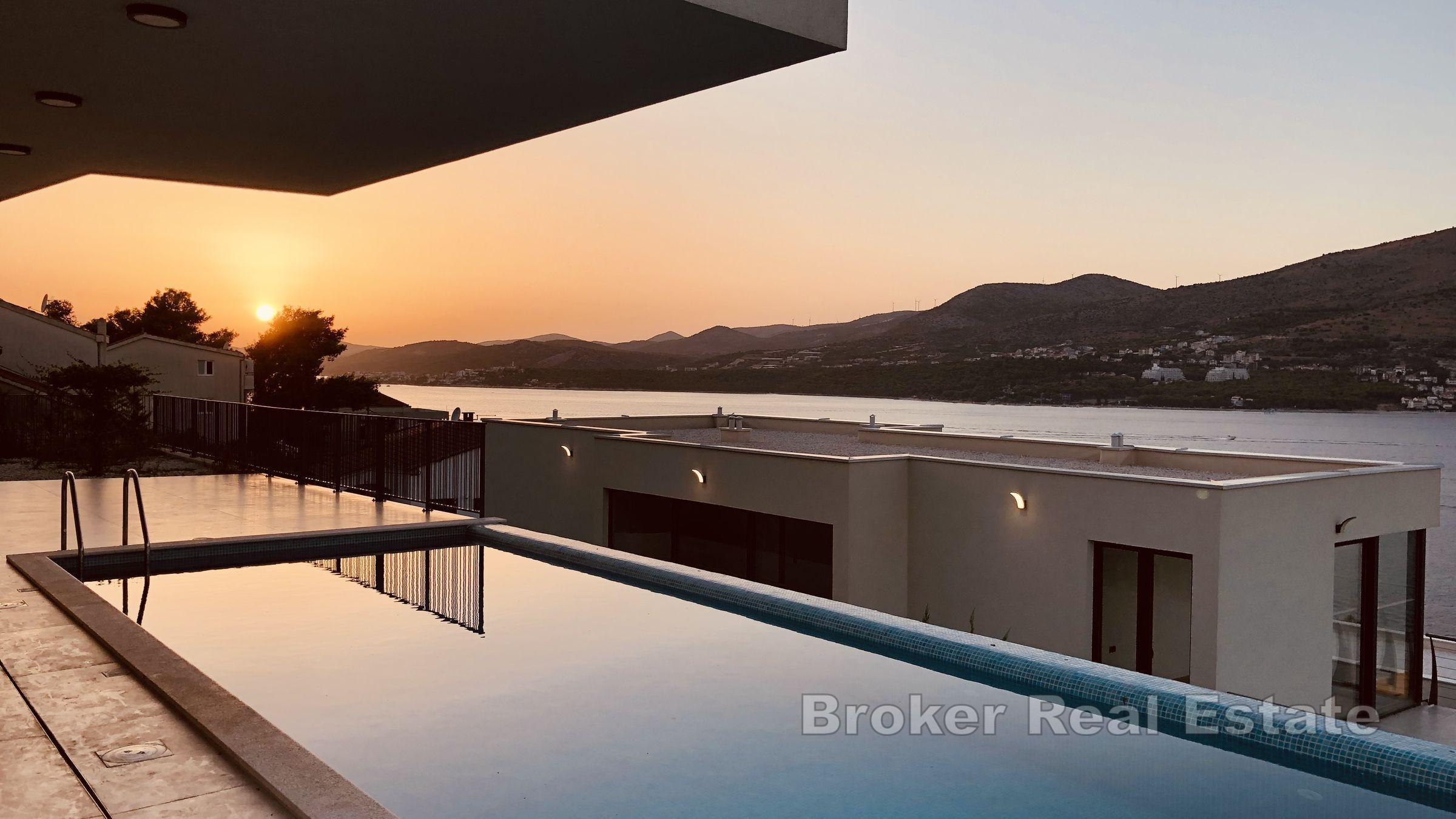 Luksuriøs villa med panoramautsikt over havet