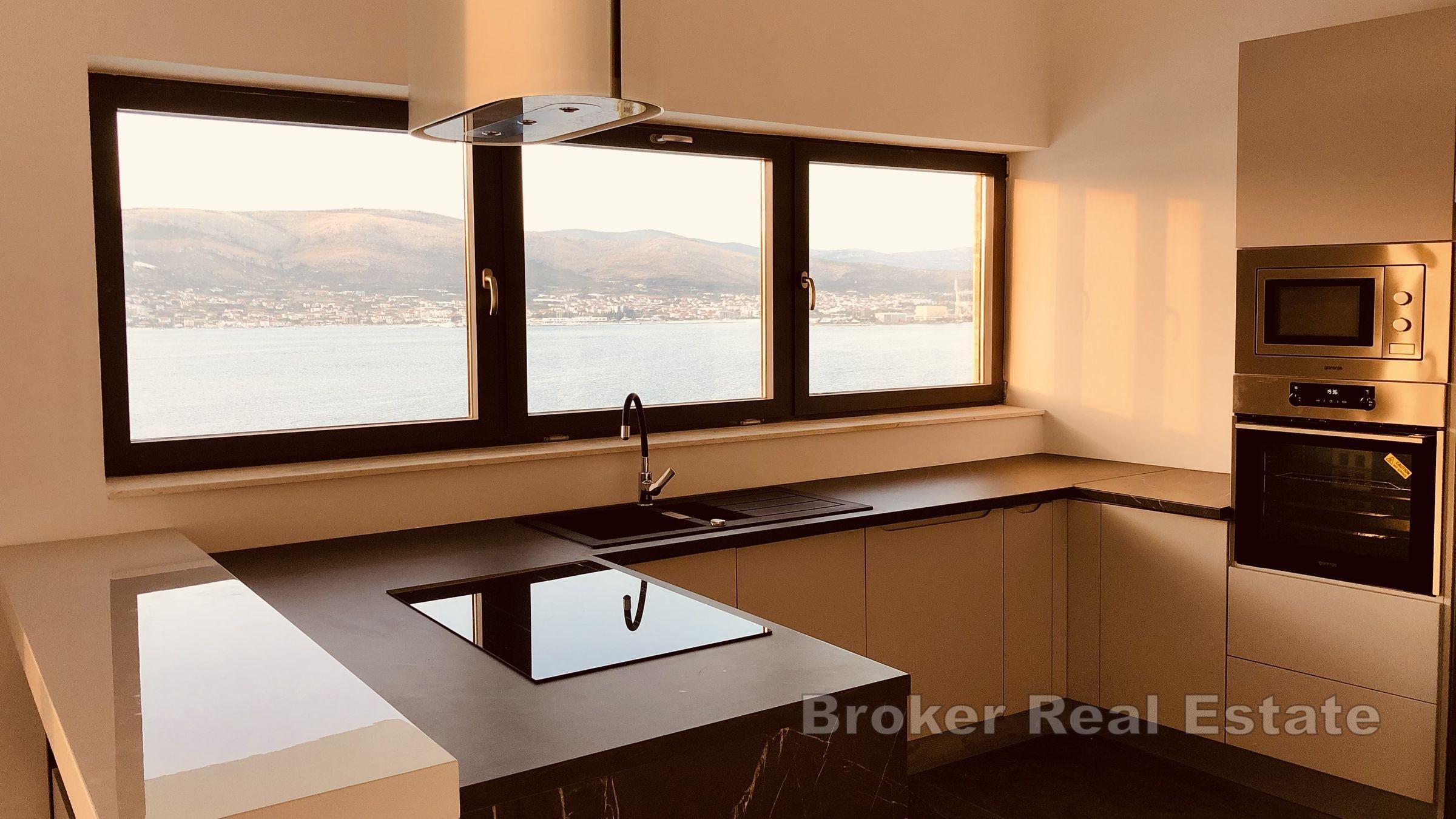 Luksuriøs villa med panoramautsikt over havet