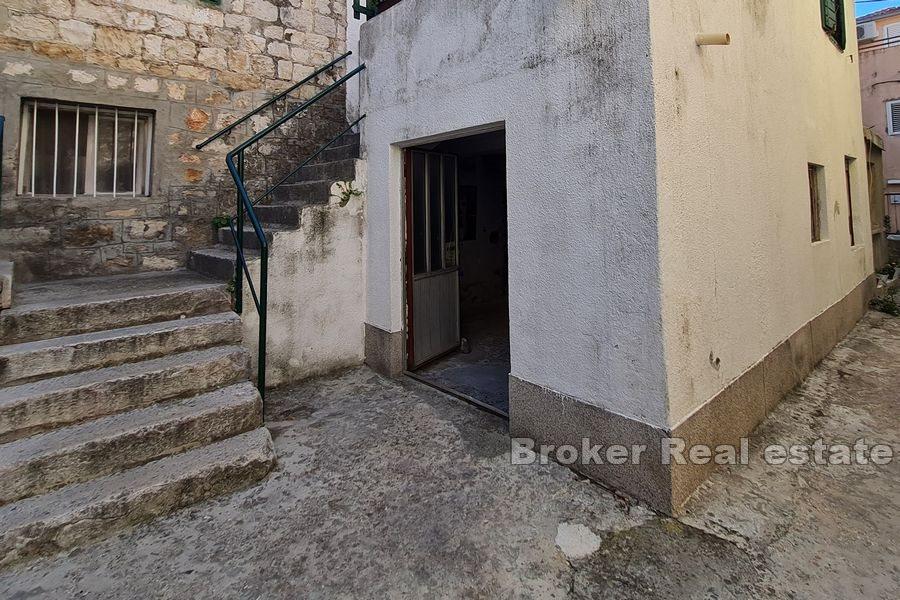 Kastela - Stone house in the old center