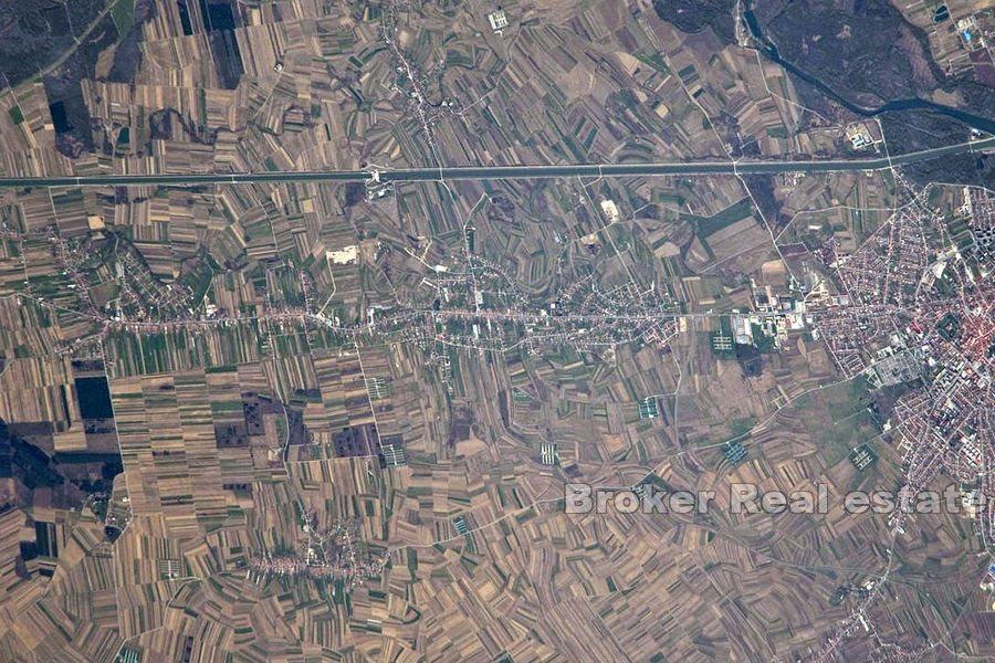 Varaždin - Stor byggetomt i næringssonen