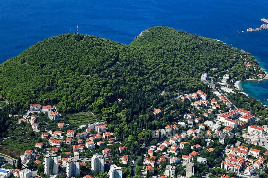 Dubrovník - stavební pozemek s projektem dvojdomu