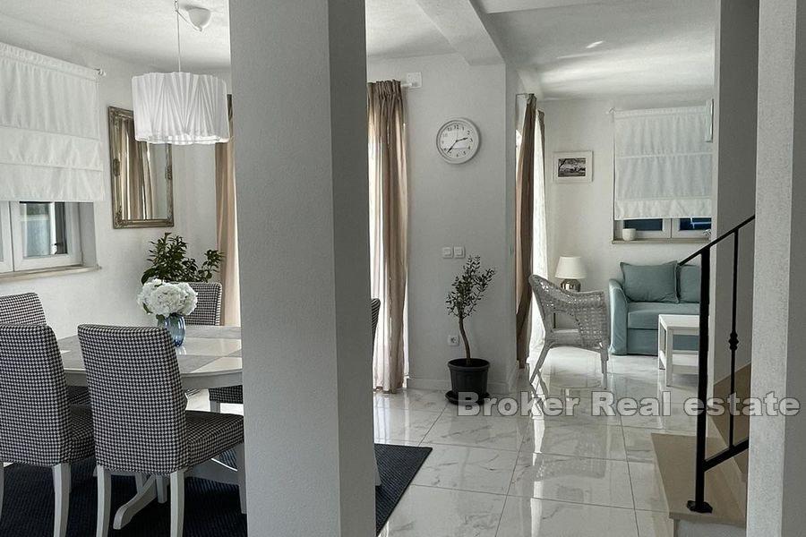 Ostrov Brač - Dvojdomek s bazénem