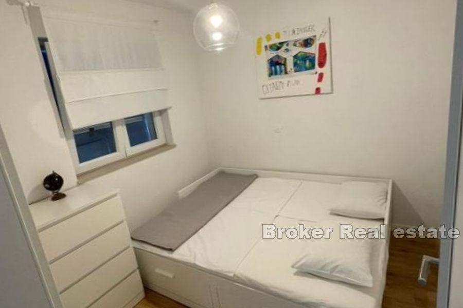 Ostrov Brač - Dvojdomek s bazénem