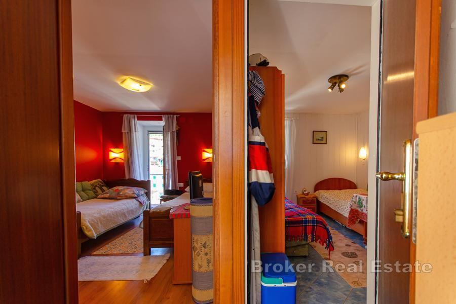 Wyspa Šolta - Kamienny dom na nabrzeżu