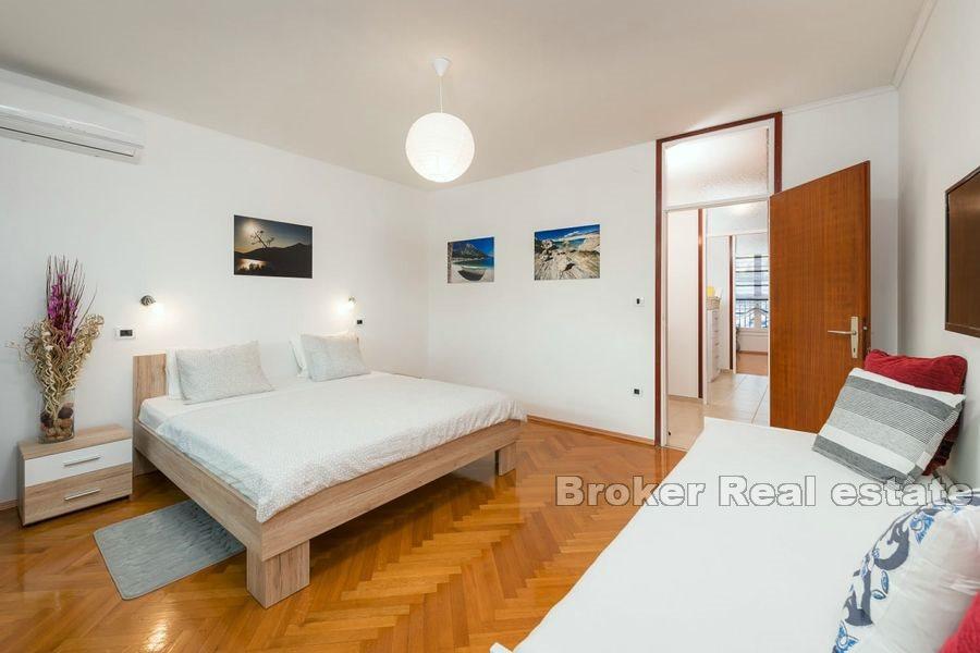 Split - Trstenik, comfortable duplex apartment with terrace
