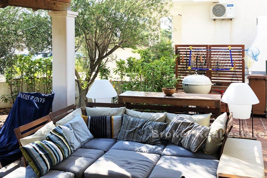 Ostrov Brač - Jednopokojový byt se zahradou