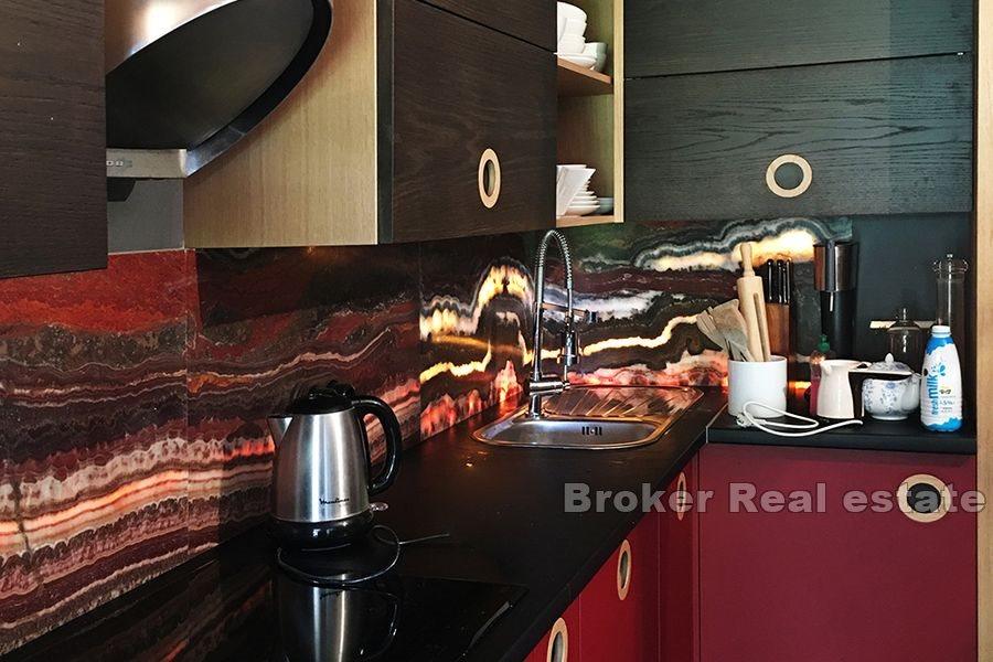 Ostrov Brač - Jednopokojový byt se zahradou