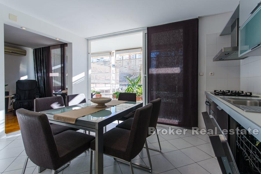 Split, Trstenik - Komfortní mezonetový apartmán