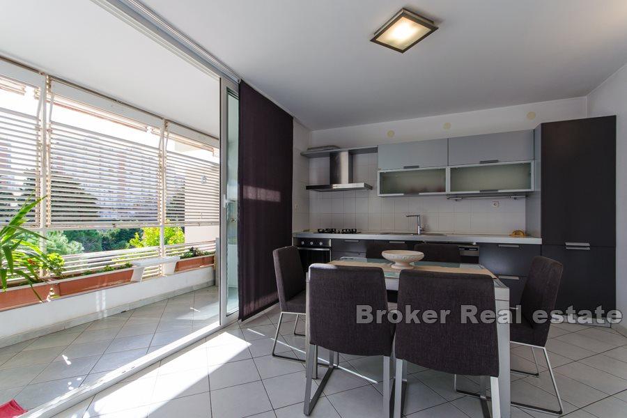 Split, Trstenik - Komfortní mezonetový apartmán