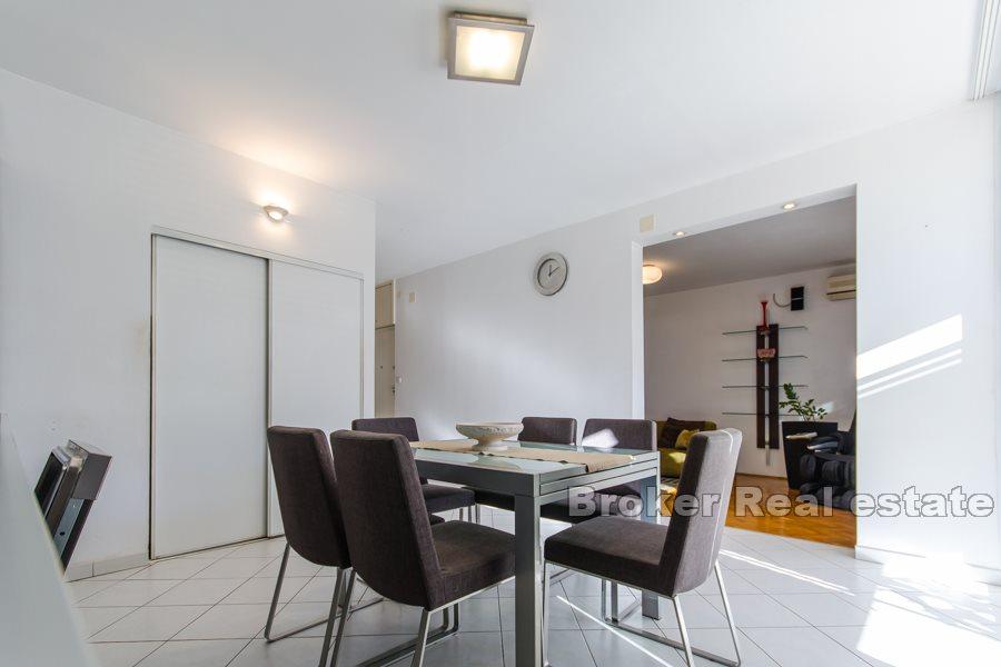 Split, Trstenik - Komfortní mezonetový apartmán