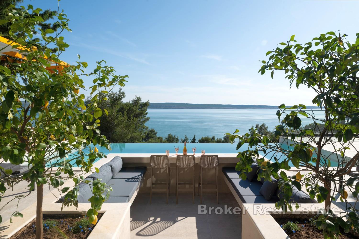 Vicino a Zara - Villa di nuova costruzione con piscina e vista mare