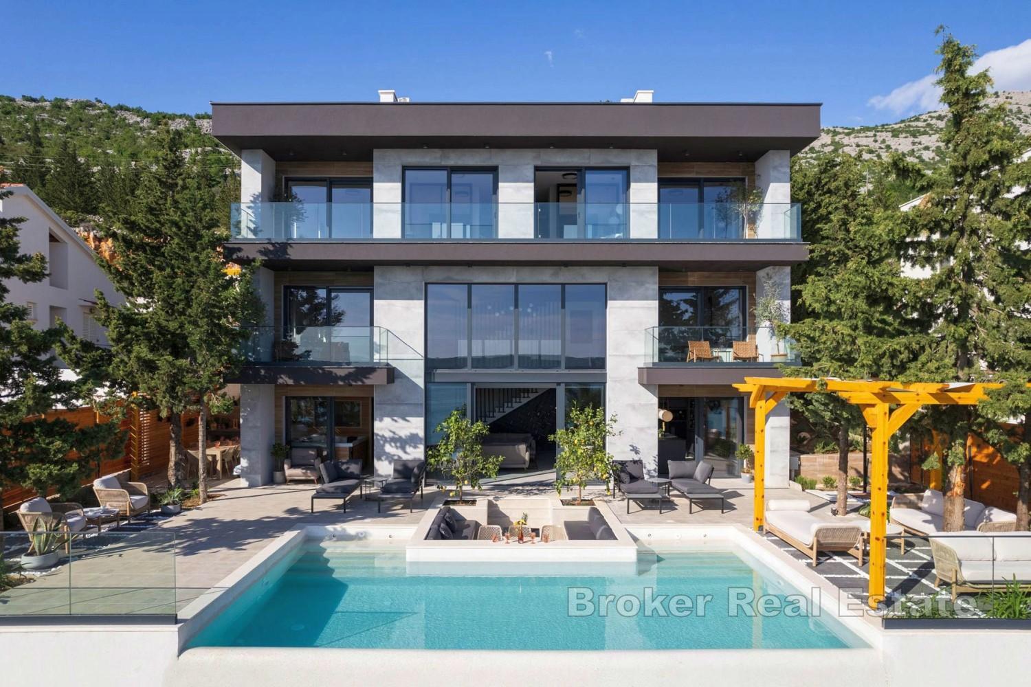Vicino a Zara - Villa di nuova costruzione con piscina e vista mare