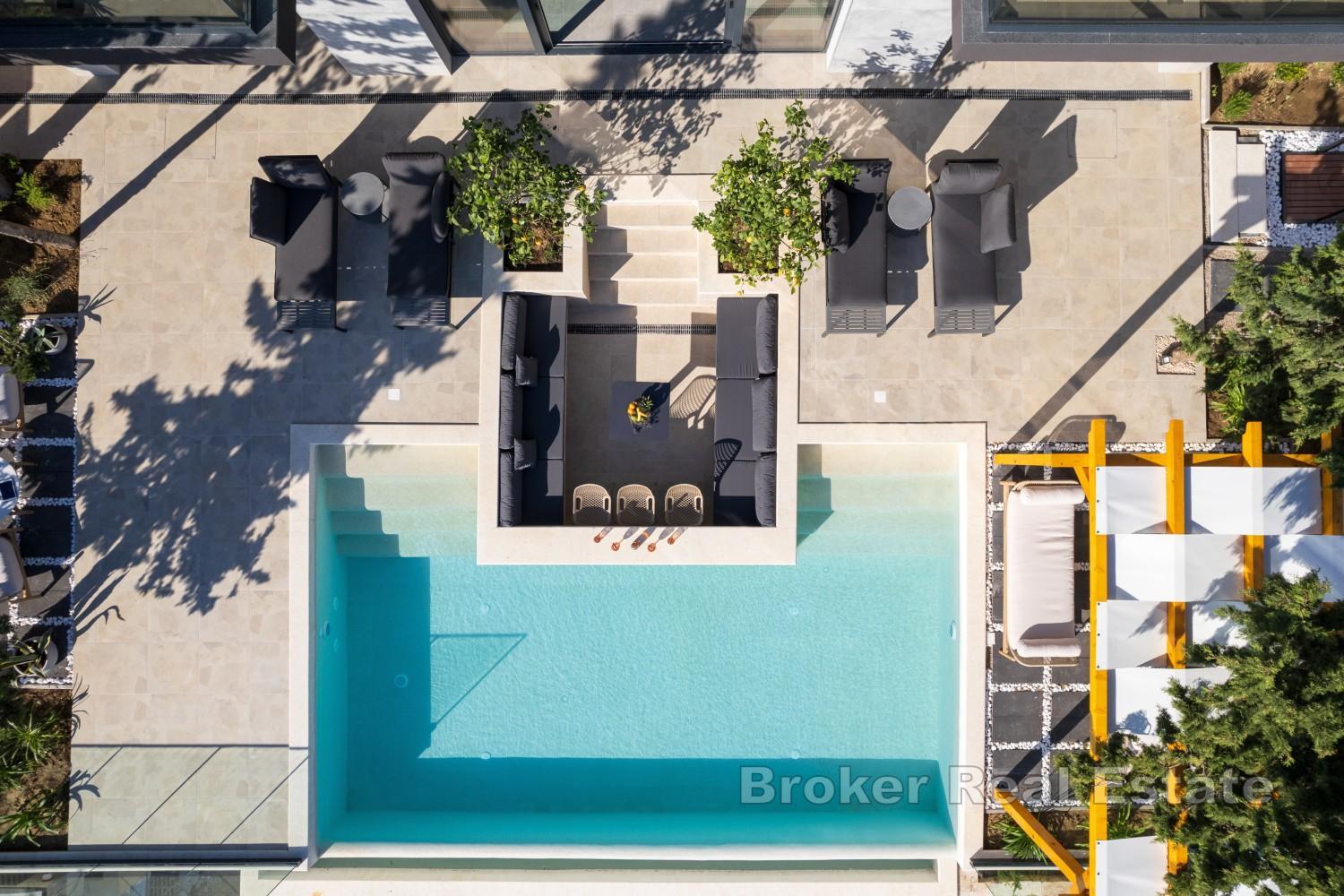 Vicino a Zara - Villa di nuova costruzione con piscina e vista mare